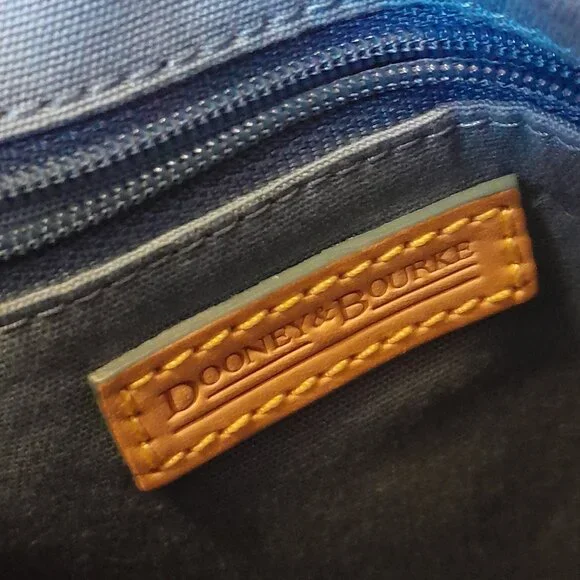 Vintage Y2K 2003 Dooney & Bourke Pink Monogram Domed Satchel Barbiecore - Picture 4 of 16